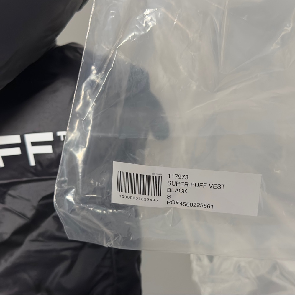 Aritzia The Super Puff Vest in Black Liquid Shine Goose Down Puffer Vest Small - Picture 10 of 11